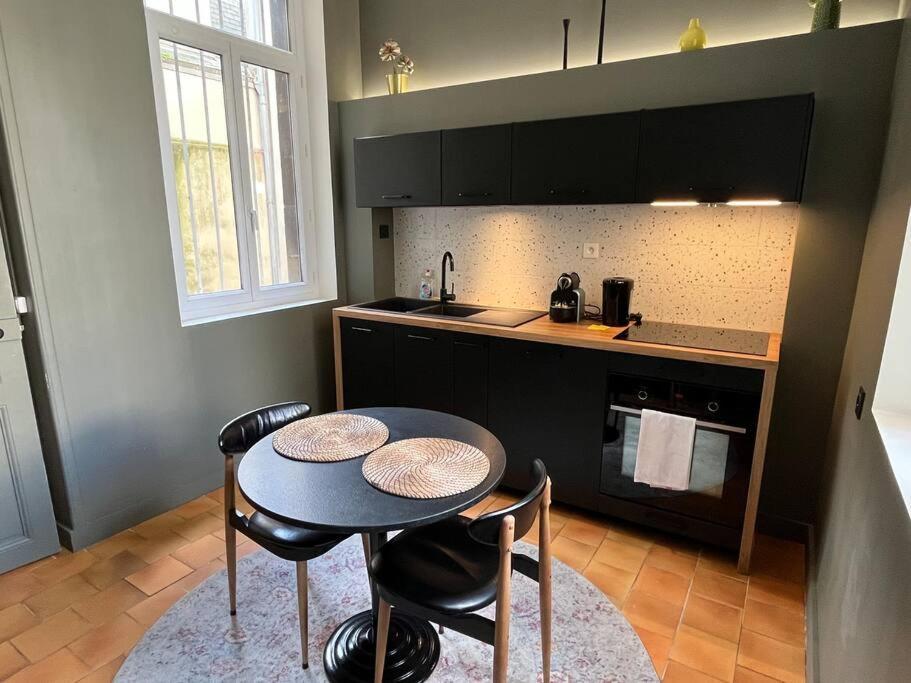 Appartement Au Coeur De Кан Экстерьер фото